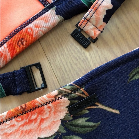 Triangl Delilah Nero XS Bikini Set - Picture 6 of 7